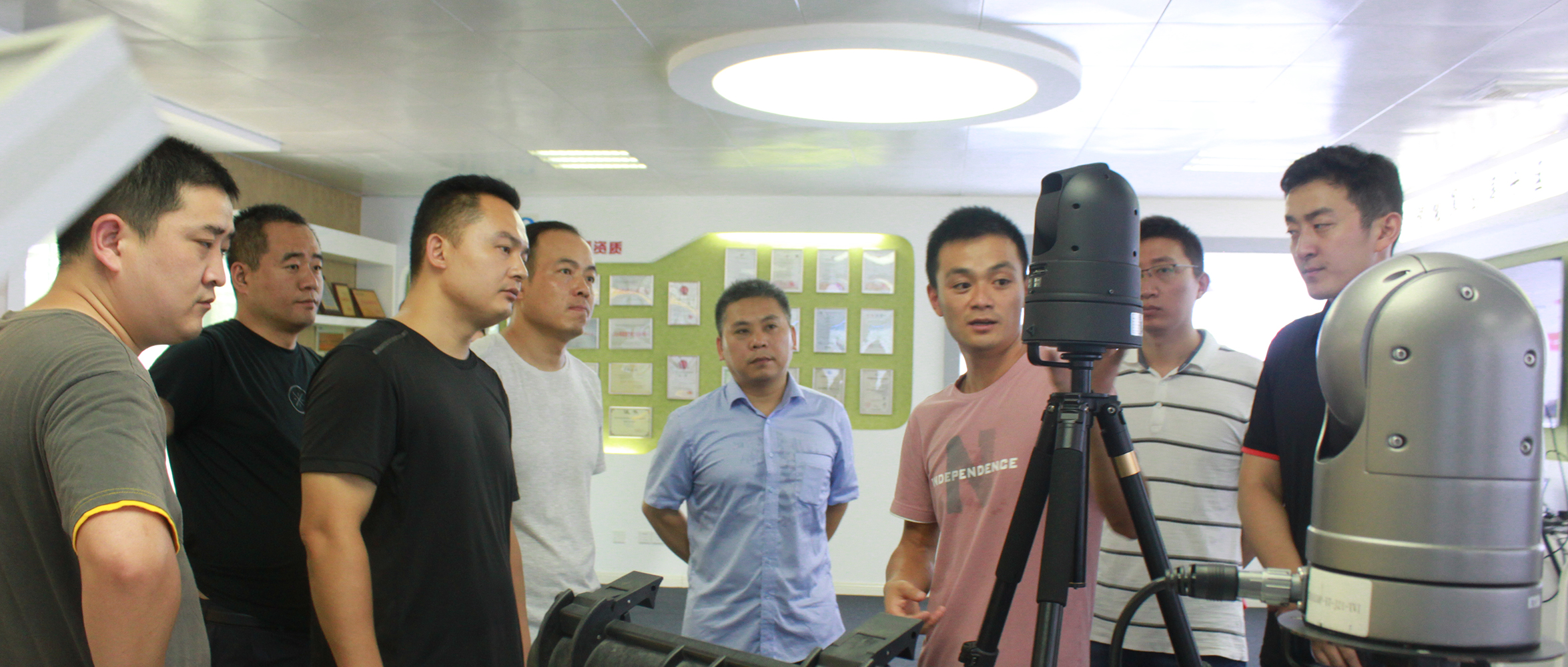 蚌埠市公安局一行来我司参观交流